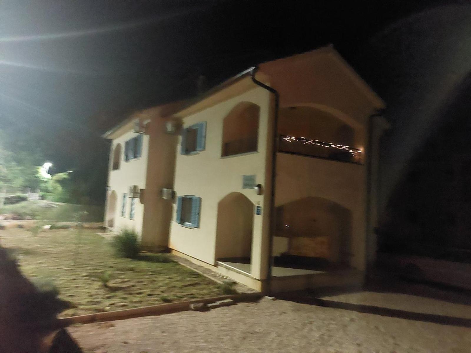 Blue Harmony 2 Apartman Malinska Kültér fotó