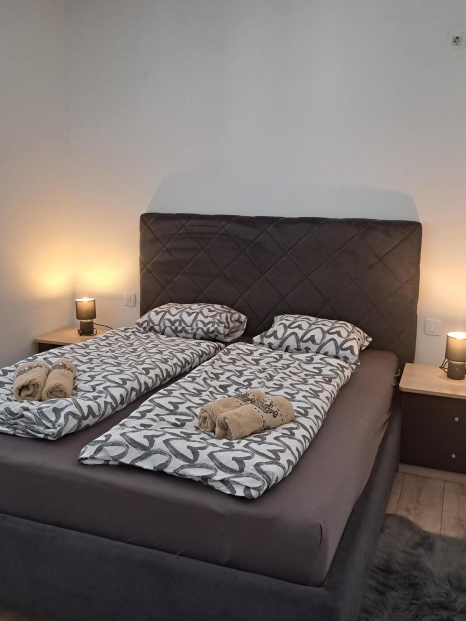 Blue Harmony 2 Apartman Malinska Kültér fotó